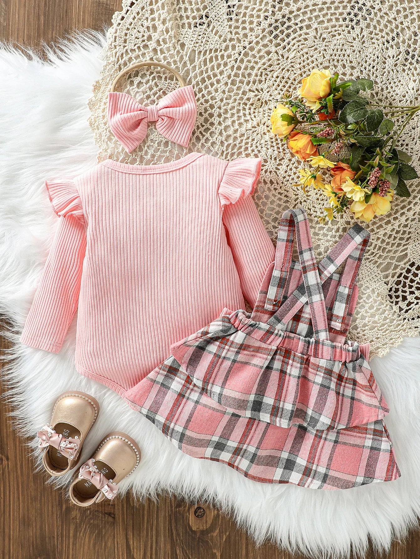 PlaidPetal Romper & Skirt Set - BloomBambinoPlaidPetal Romper & Skirt SetBloomBambinoBloomBambino14:1052PD2662-fense;200000463:20066189718-24MPlaidPetal Romper & Skirt Set18 - 24M