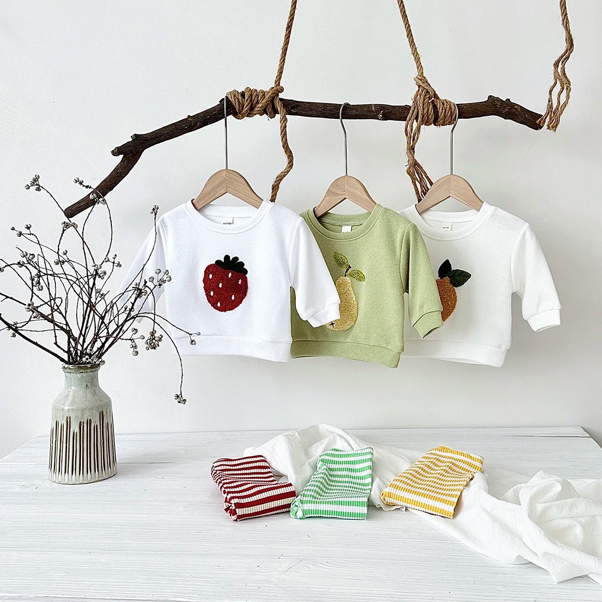 LittleHarvest Fruit Embroidered Cotton Set - BloomBambinoLittleHarvest Fruit Embroidered Cotton SetBloomBambinoBloomBambino14:10;200000463:2000250036-9MLittleHarvest Fruit Embroidered Cotton Set6 - 9MRed