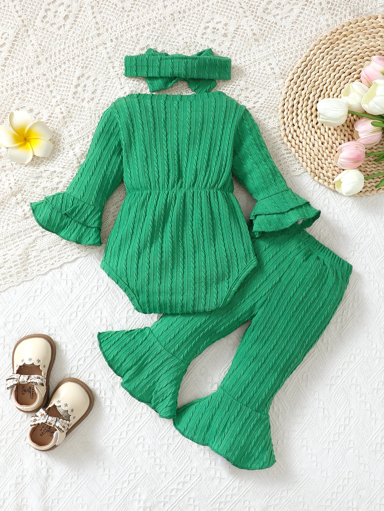 TwirlBow Flared Sleeve Jumpsuit - BloomBambinoTwirlBow Flared Sleeve JumpsuitBloomBambinoBloomBambino14:69132374-huise;200000463:200661897TwirlBow Flared Sleeve Jumpsuit18MGreen 1