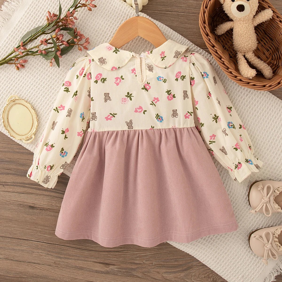 BlossomBow Floral Dress - BloomBambinoBlossomBow Floral DressBloomBambinoBloomBambino14:175;200000463:200169197M(9-12M)BlossomBow Floral DressM(9 - 12M)green