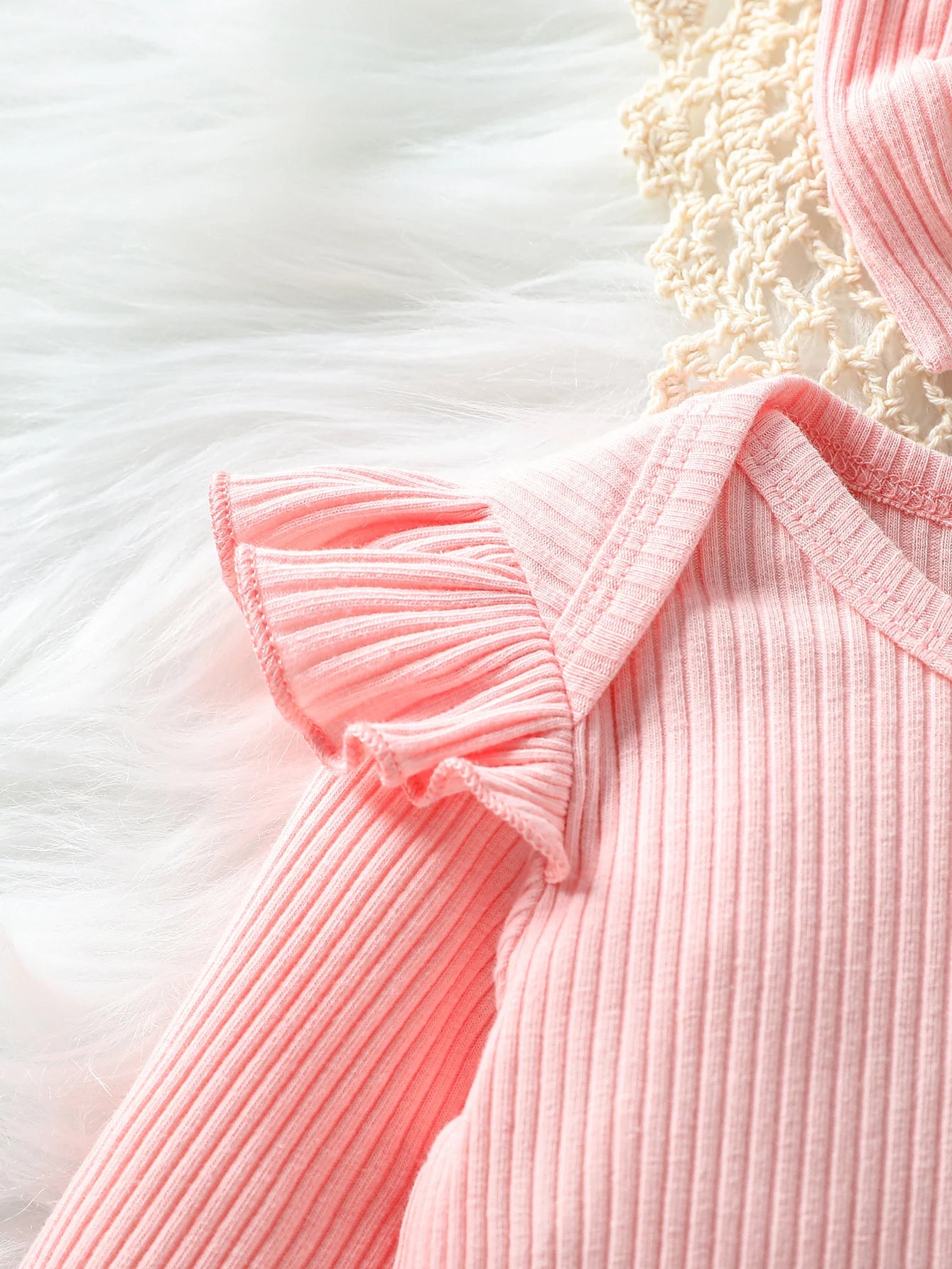 PlaidPetal Romper & Skirt Set - BloomBambinoPlaidPetal Romper & Skirt SetBloomBambinoBloomBambino14:1052PD2662-fense;200000463:20066189718-24MPlaidPetal Romper & Skirt Set18 - 24M